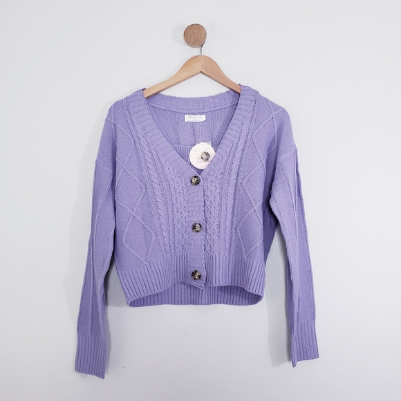 Cable Knit Button Crop Cardigan 